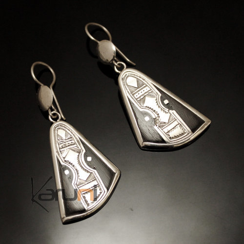 Boucles d'Oreilles en Argent et Ebène 85 Triangles Gravés