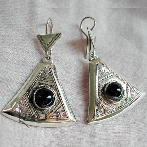 Boucles d'oreilles touareg en argent et bne Triangle cisel a