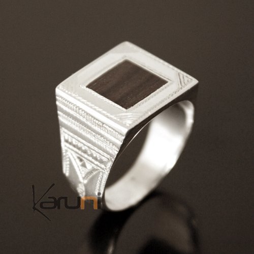 Bague Touareg Inspiration Karuni Chevalière en Argent et Ebène Homme/Femme 71 Bague Touareg Inspiration Karuni Chevalière en Argent et Ebène Homme/Femme 71