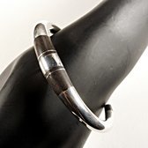 Bijoux Ethniques Touareg Bracelet en argent et bois d'bne Jonc Rond Design Karuni 01 d