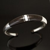 Bijoux Ethniques Touareg Bracelet en argent et bois d'bne Jonc Rond Design Karuni 01