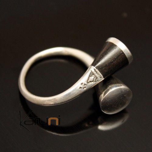 Bague Argent ébène croisée switch cône gravé - KARUNI