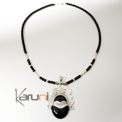 Collier touareg en argent et onyx Déesse ovale noire  09