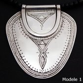 Bijoux Touareg Ethniques Collier en argent Feuille 01 - KARUNI c