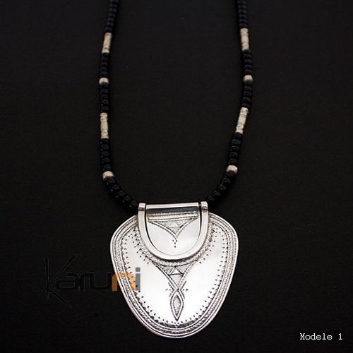 Bijoux Touareg Ethniques Collier en argent Feuille 01 - KARUNI d