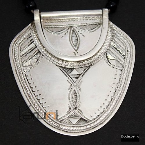 Bijoux Touareg Ethniques Collier en argent Feuille 03 - KARUNI c