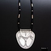 Bijoux Touareg Ethniques Collier en argent Feuille 04 - KARUNI b