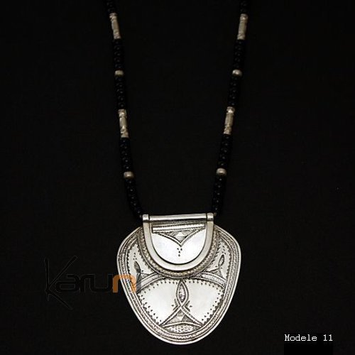 Bijoux Touareg Ethniques Collier en argent Feuille 04 - KARUNI d