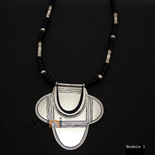 Bijoux Touareg Ethniques Collier en argent Fleur 01 - KARUNI b