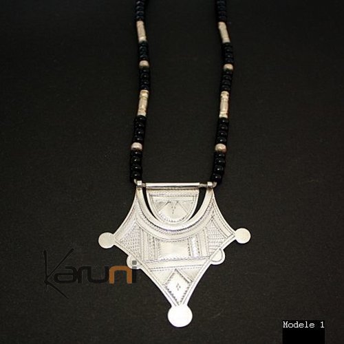 Bijoux Touareg Ethniques Collier en argent Etoile 01 - KARUNI d