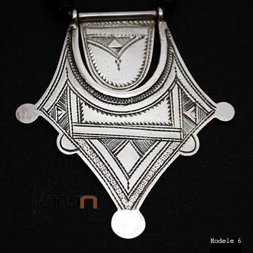 Bijoux Touareg Ethniques Collier en argent Etoile 02 - KARUNI c