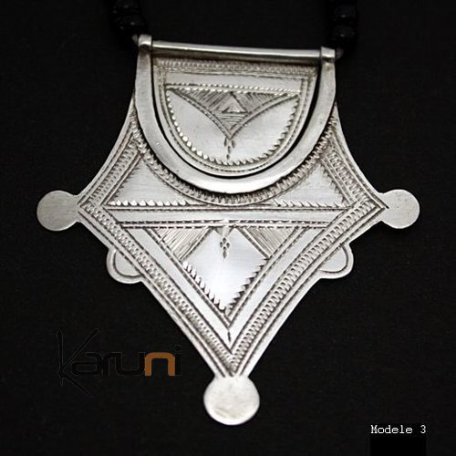 Bijoux Touareg Ethniques Collier en argent Etoile 04 - KARUNI c
