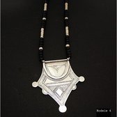 Bijoux Touareg Ethniques Collier en argent Etoile 04 - KARUNI d
