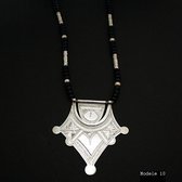 Bijoux Touareg Ethniques Collier en argent Etoile 05 - KARUNI b