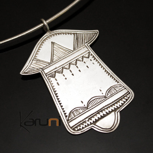 Collier Pendentif en Argent Main de Fatma Khamsa 03