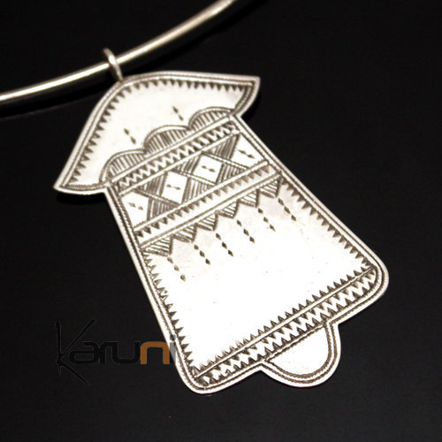 Collier Pendentif en Argent Main de Fatma Khamsa 07