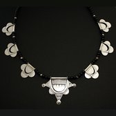 Bijoux Touareg Ethniques Collier en Argent et Perles Noires Etoile - KARUNI