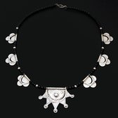 Collier touareg en argent Soleil et fleurs - ethnique b