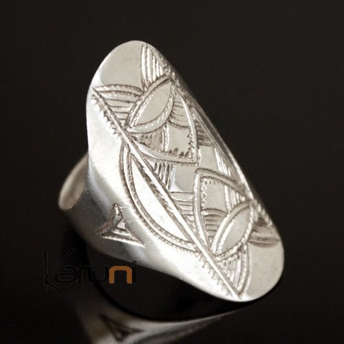 Bijoux Touareg Ethniques Bague en Argent Navette Grave 58