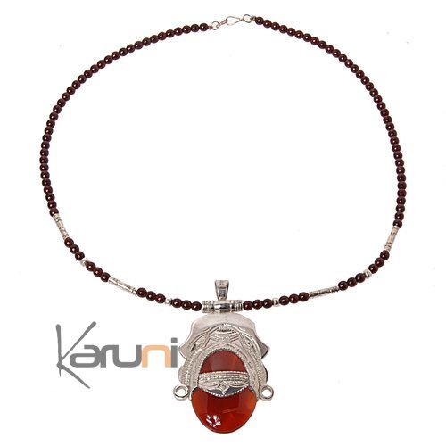 Collier touareg en argent et agate Déesse ovale brun orangé