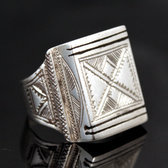 Bijoux Touareg Ethniques Bague Chevalire en Argent Homme/Femme Volume 09 Carre