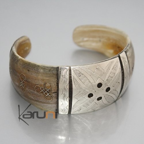 Bijoux Ethniques Africains Bracelet Large en corne et Argent Mix de Mauritanie Filigranes Plaque Grave 05