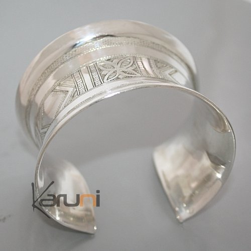 Bracelet Manchette en Argent Concave Gravée 06