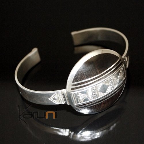 Bijoux Touareg Ethniques Bracelet en Argent et Ebne Grande Mdaille Grave 01 b