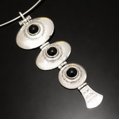 Bijoux Touareg Ethniques Africains Collier Pendentif en Argent et Pierre Onyx Noir 10 Pendants Ovales